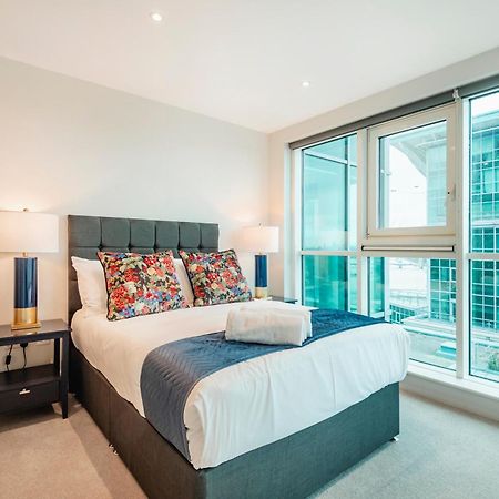 Vauxhall Skyline Apartment ลอนดอน ภายนอก รูปภาพ