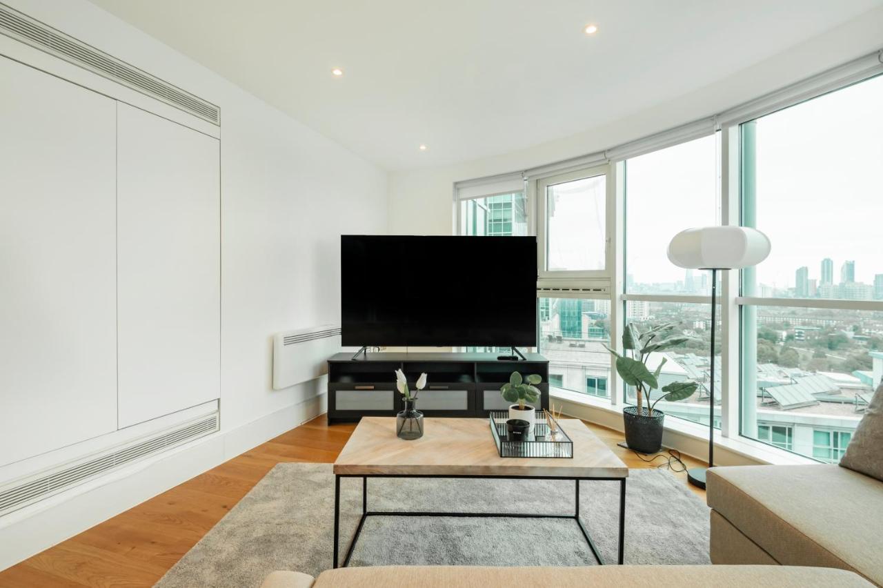 Vauxhall Skyline Apartment ลอนดอน ภายนอก รูปภาพ