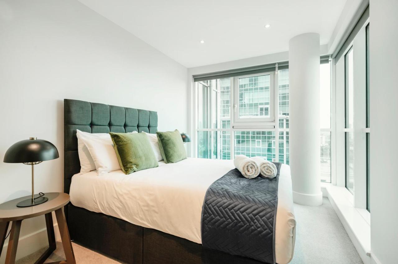 Vauxhall Skyline Apartment ลอนดอน ภายนอก รูปภาพ
