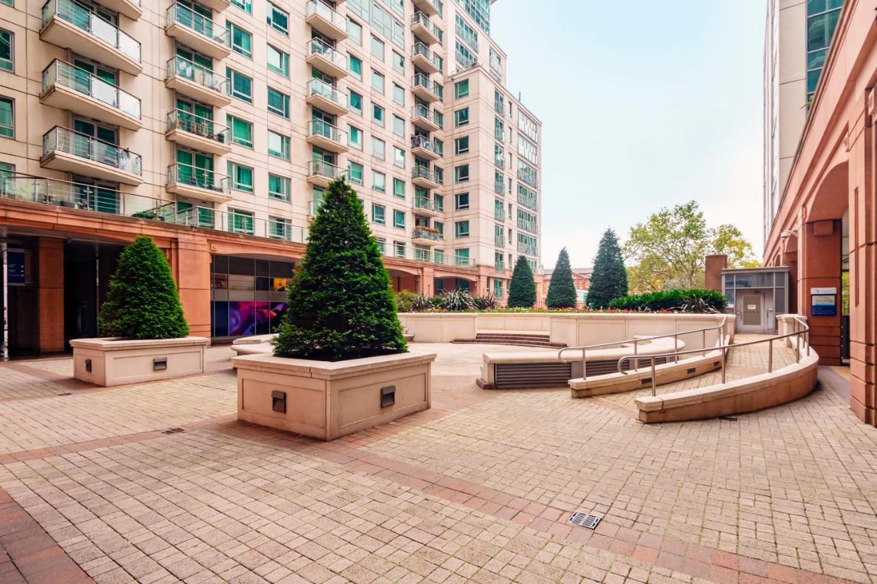 Vauxhall Skyline Apartment ลอนดอน ภายนอก รูปภาพ