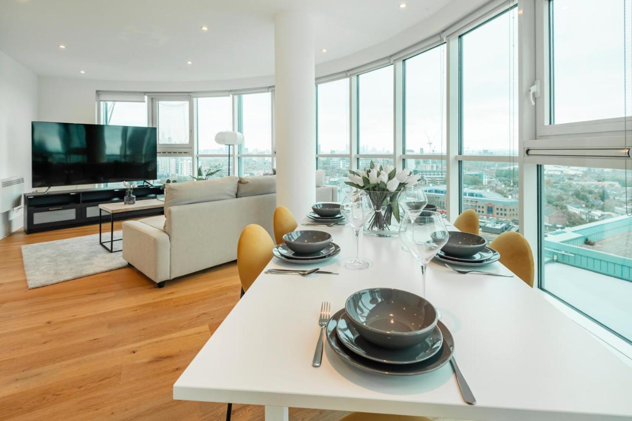 Vauxhall Skyline Apartment ลอนดอน ภายนอก รูปภาพ