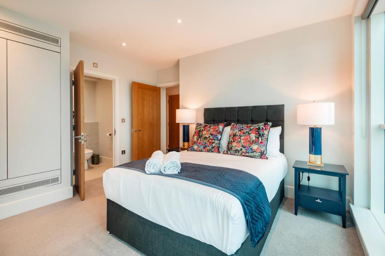 Vauxhall Skyline Apartment ลอนดอน ภายนอก รูปภาพ
