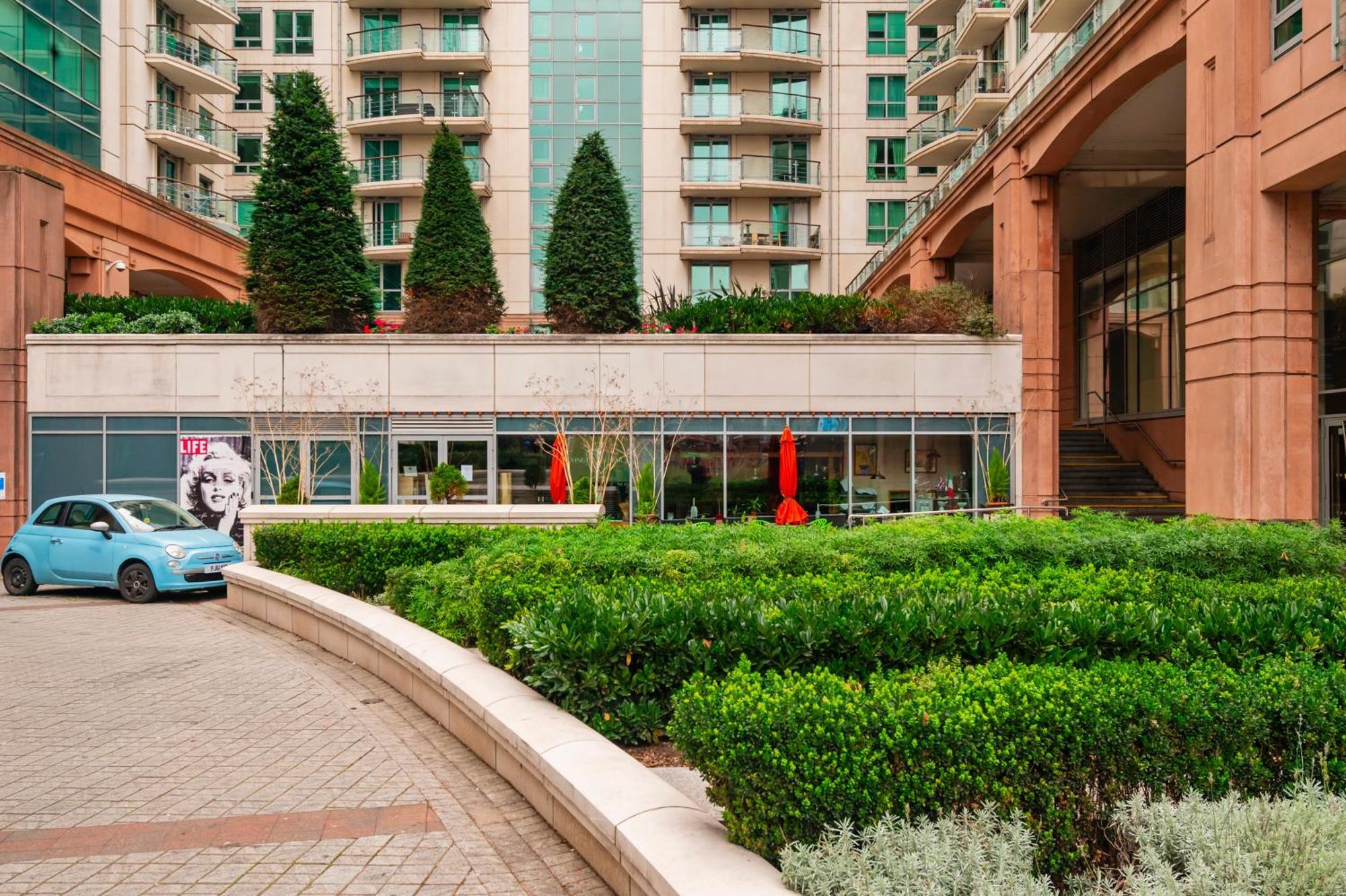 Vauxhall Skyline Apartment ลอนดอน ภายนอก รูปภาพ
